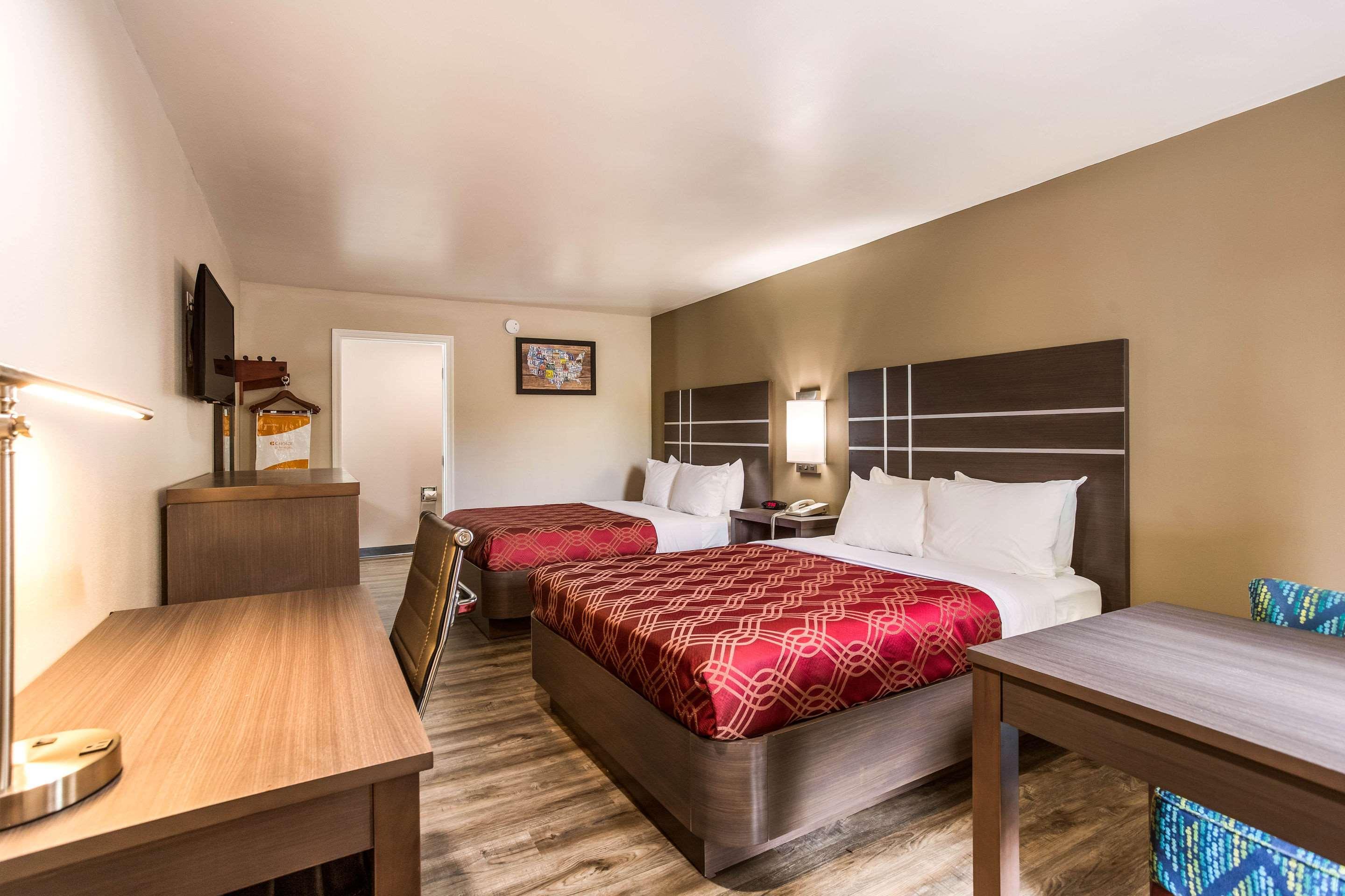Econo Lodge Inn & Suites Murfreesboro Exterior photo