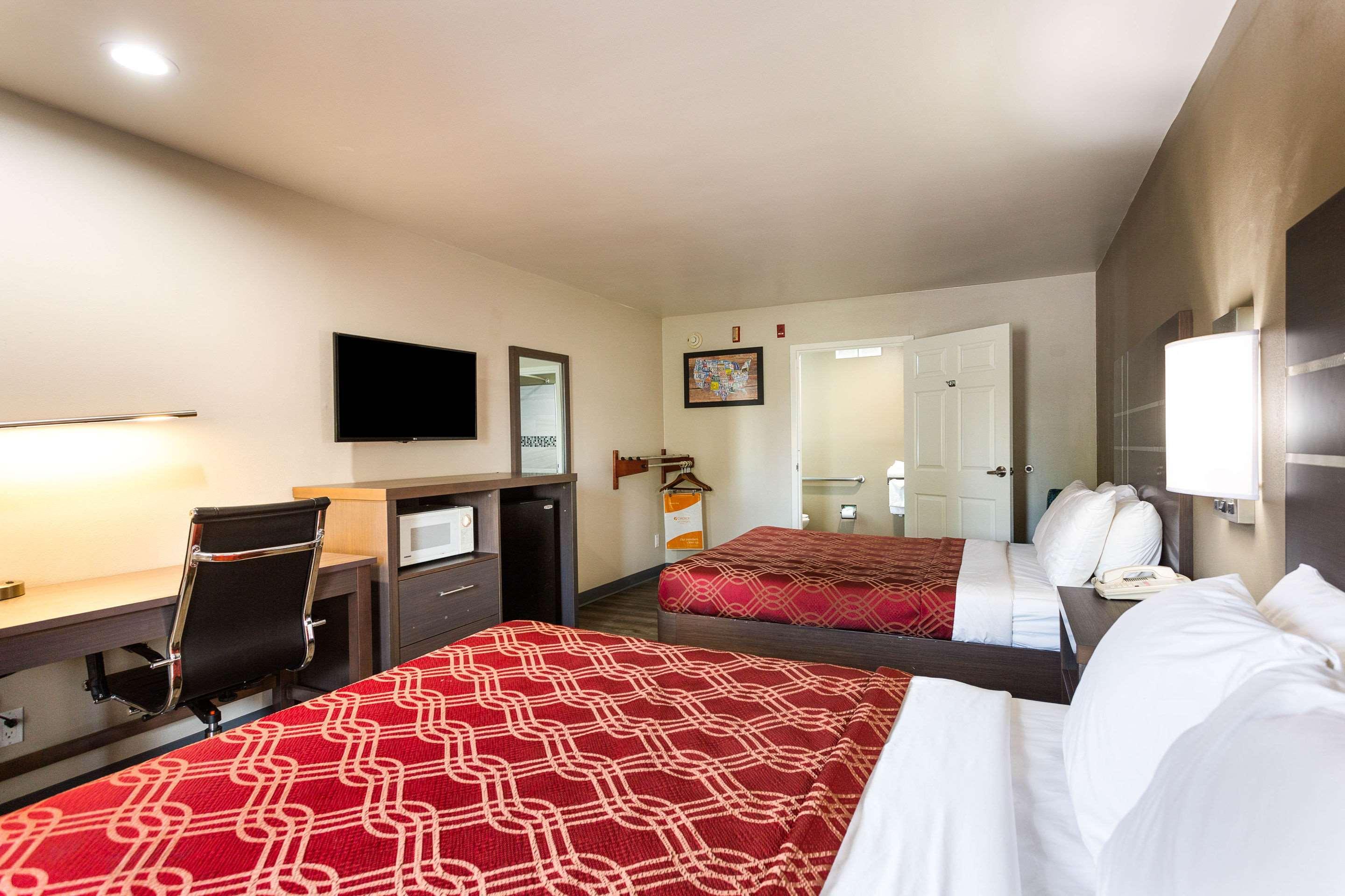 Econo Lodge Inn & Suites Murfreesboro Exterior photo
